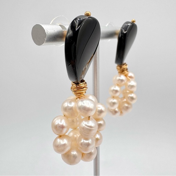 Artisan Handmade Pearl Cluster Black Stone Gold Tone Wire Wrapped Drop Earrings - Picture 5 of 14